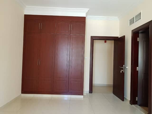 Квартира в Аль Касба, 2 cпальни, 42980 AED - 4197956