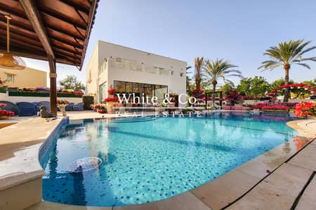4 Bedroom Villa for Sale in The Meadows, Dubai - 11,800.04 SQFT Plot|Private Pool|Upgraded