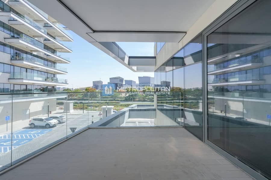 Hot Deal 2BR+M|Premium Finishes|Beachfront Living Hot Deal 2BR+M|Premium Finishes|Beachfront Living