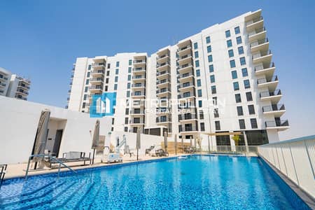 1 Bedroom Apartment for Sale in Yas Island, Abu Dhabi - Partial Canal View | Ready to Move | Modern 1BR