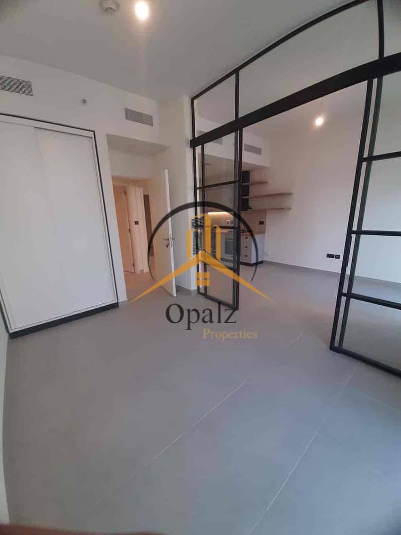 14 f3cbd425-d5dd-4228-be1a-23404ed212e1. jpg