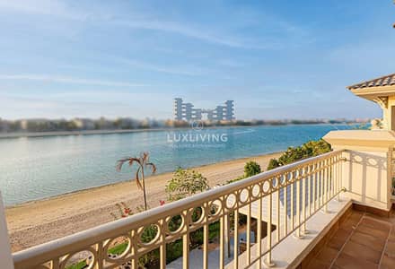 5 Bedroom Villa for Sale in Palm Jumeirah, Dubai - Sea View | Mid Number | Direct Beach Access