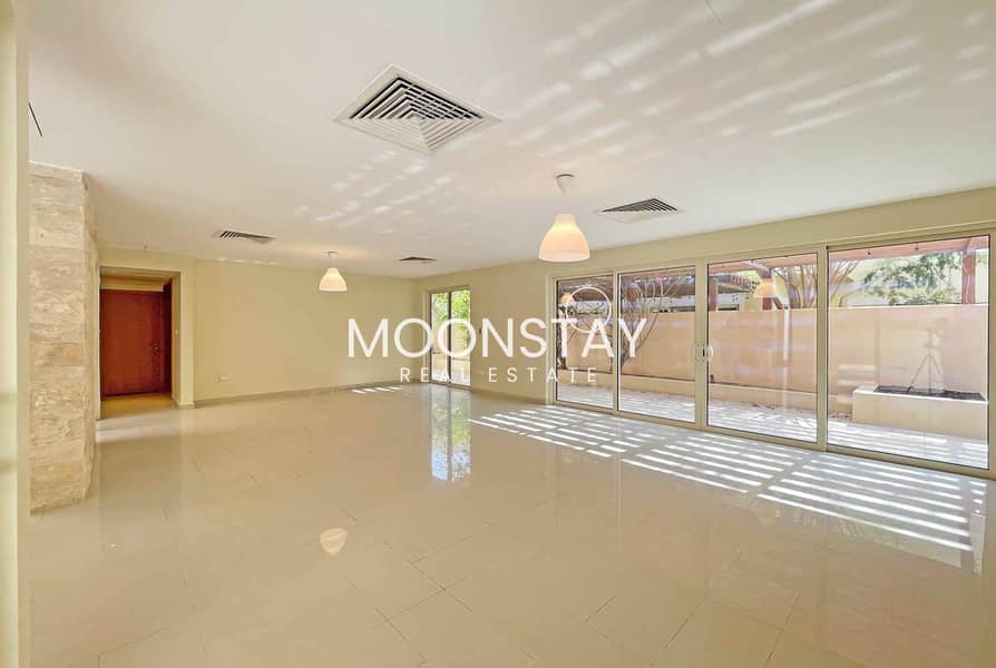 Stunning Villa | Vacant | Prime location Stunning Villa | Vacant | Prime location