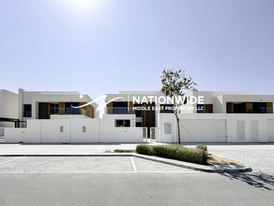 4 Bedroom Villa for Rent in Saadiyat Island, Abu Dhabi - Single Row Villa | Unique Features |Prime Area