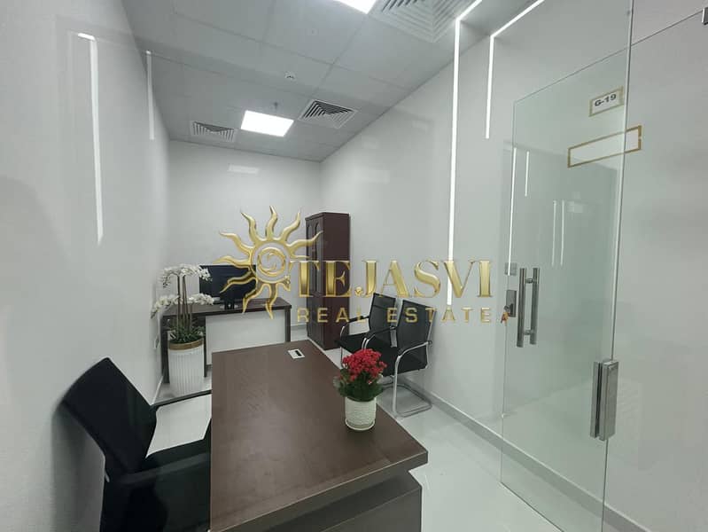 4 06f9e54d-4edd-4145-9925-ebad76fa9150. jpg