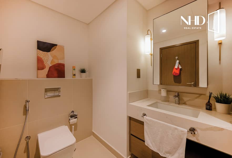 16 17iconbay_1BR16. jpg
