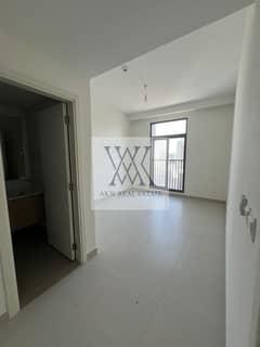 SPACIOUS SIZE | BRIGHT UNIT | NEAR TO COMMUNITY CENTER