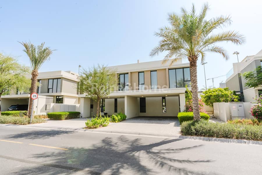 位于迪拜山庄,俱乐部别墅 4 卧室的别墅 600000 AED - 11341390 位于迪拜山庄,俱乐部别墅 4 卧室的别墅 600000 AED - 11341390