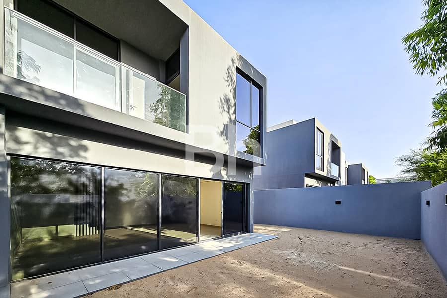 3 BR + Maid Cash Price | Single Row | Corner Unit