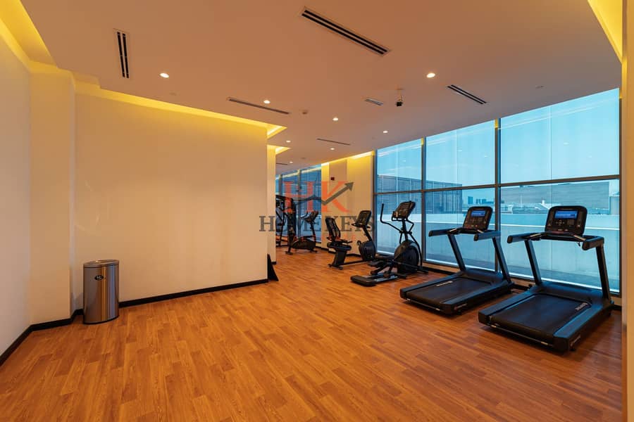 16 1 bed, prime views Meydan, 769 sft (13). jpeg
