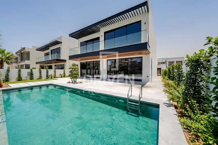 5 Bedroom Villa for Rent in Jumeirah Park, Dubai - Lake View | Custom Built Home with Infinity Pool