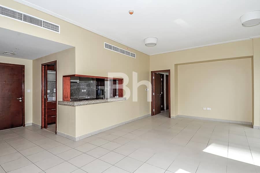Large Layout | Spacious | Vacant | Low Floor Large Layout | Spacious | Vacant | Low Floor