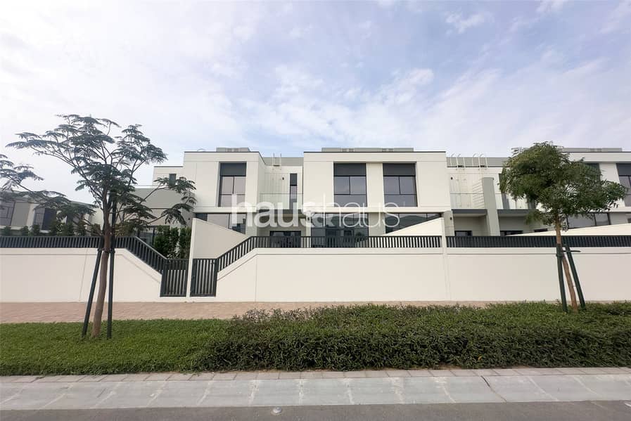 Таунхаус в Аль Фурджан,Муроодж Аль Фурджан, 3 cпальни, 4350000 AED - 11900512 Таунхаус в Аль Фурджан,Муроодж Аль Фурджан, 3 cпальни, 4350000 AED - 11900512