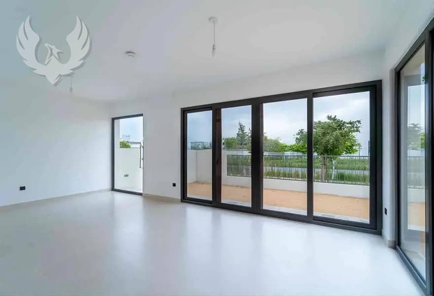 Corner Unit | Park View | Pool Access | Exclusive