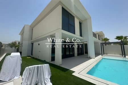 5 Bedroom Villa for Rent in Tilal Al Ghaf, Dubai - Swimming pool | 1 Cheque | Furnished