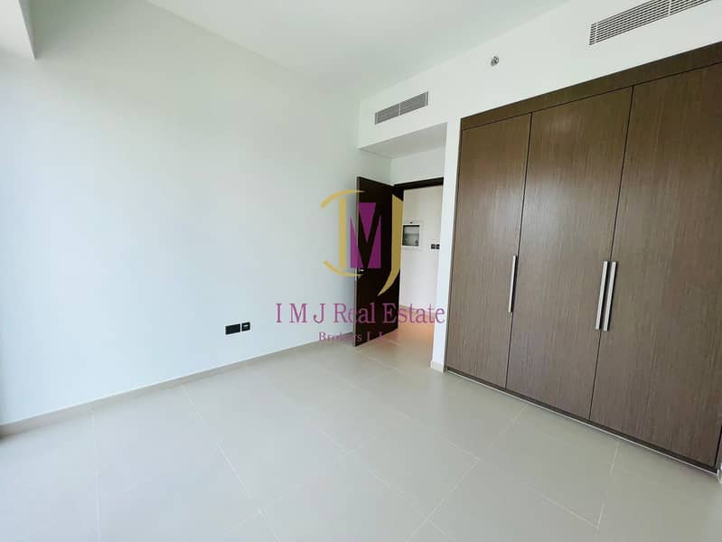 3 1bd9834e-90fe-442e-8525-00f157bfe425. jpg
