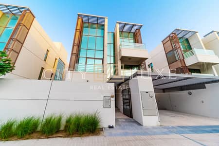 6 Bedroom Villa for Rent in Meydan City, Dubai - Park View | Private Lift | Fully Fitted Kitchen