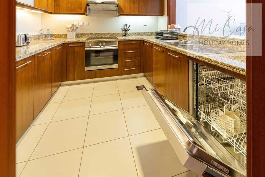 5 Kitchen 3. jpg