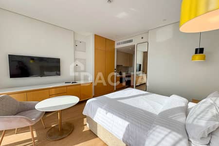Studio for Rent in Jumeirah Village Triangle (JVT), Dubai - FULLY FURNISHED | HOTEL SERVICE AND AMENTIES