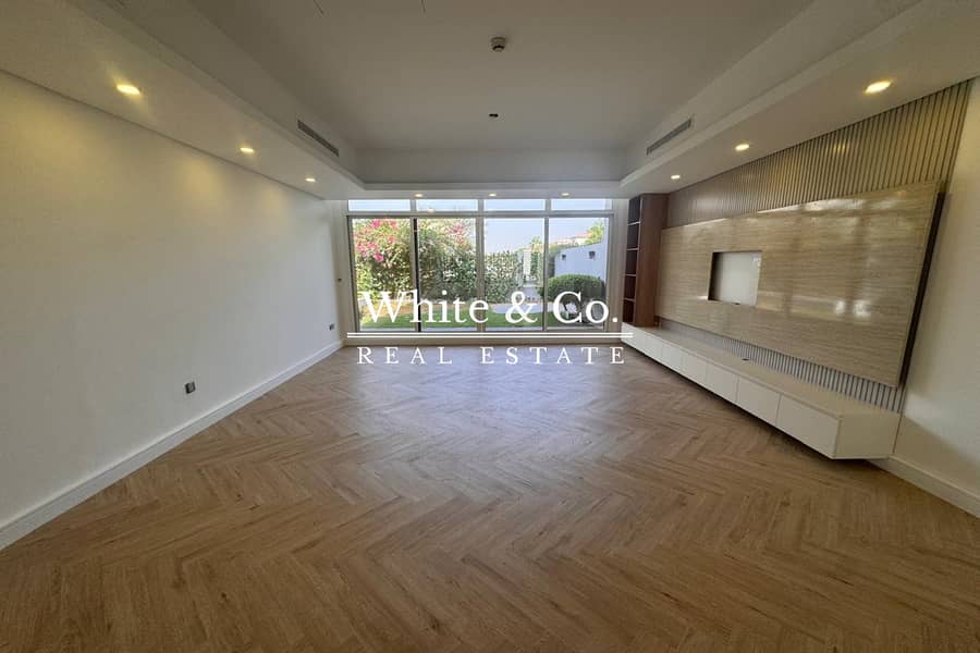 Fully Upgraded | Parking Backing | VOT Fully Upgraded | Parking Backing | VOT
