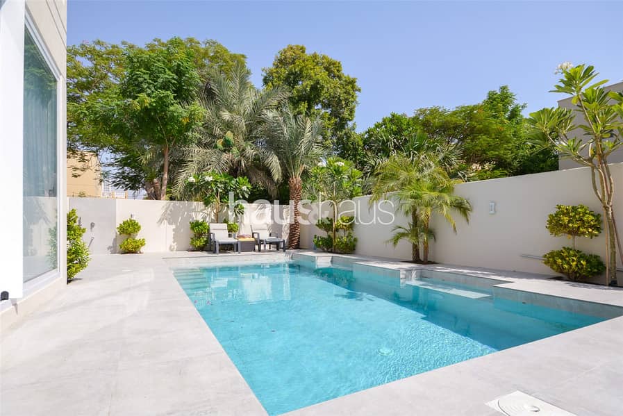 Renovated | 5 Bedroom | Private Pool