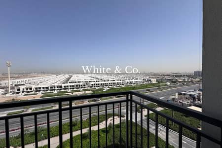 1 Bedroom Apartment for Sale in Town Square, Dubai - Community View| Mid-Floor |Priced to Sell