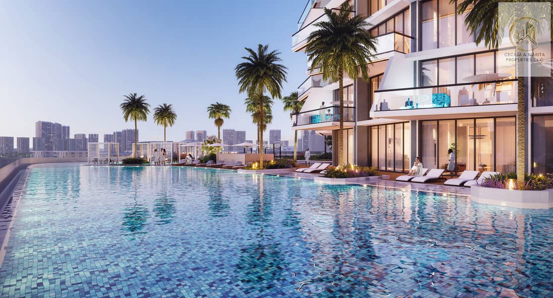 7 Exterior Royale 12. jpg