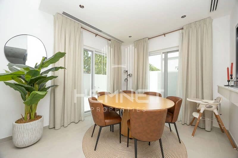 Fully Furnished | Single Row | Park View