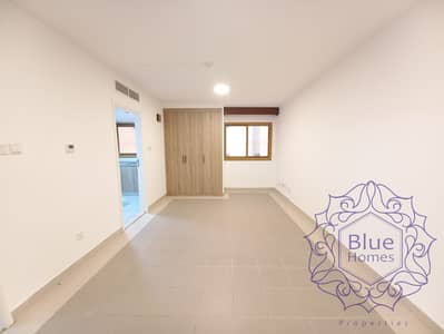 Studio for Rent in Bur Dubai, Dubai - WhatsApp Image 2025-06-12 at 1.55. 41 PM (2). jpeg