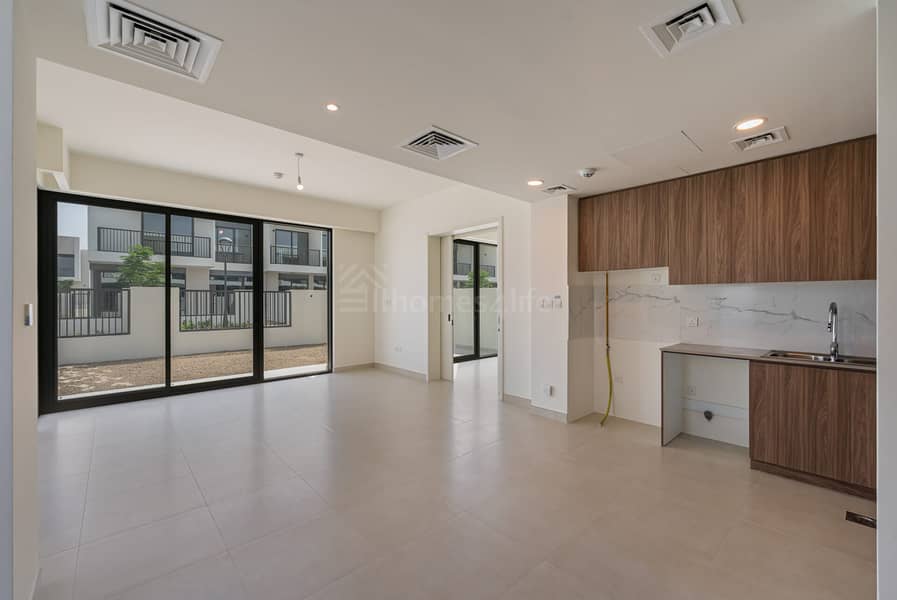 位于城市广场,马哈联排别墅 4 卧室的联排别墅 220000 AED - 11904796 位于城市广场,马哈联排别墅 4 卧室的联排别墅 220000 AED - 11904796