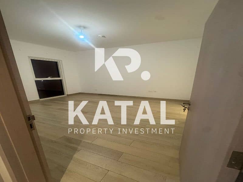 10 Waters Edge apartment, full furnished, yas island. yas mall, Yas island apartment for sale 003. jpg