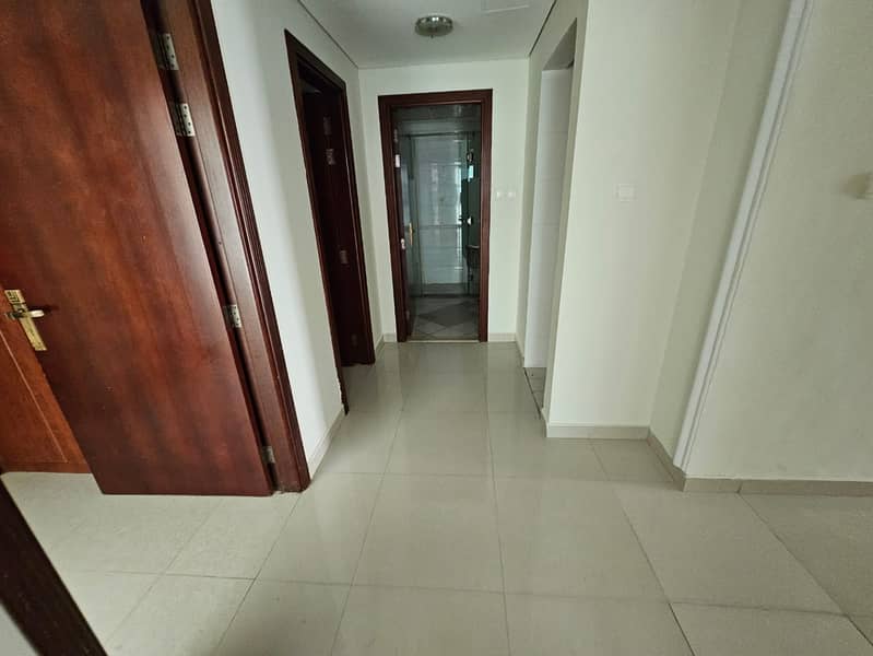 12 53eadd47-ac3e-45b8-9c2f-b21b7fd2e9f7. jpg