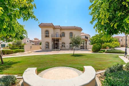 Custom 5 Beds Built-Home | Park Facing | Custom 5 Beds Built-Home | Park Facing |