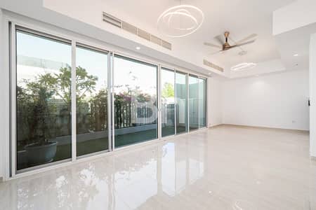 4 Bedroom Townhouse for Rent in Dubai Sports City, Dubai - Corner Unit | Close to School | Vacant