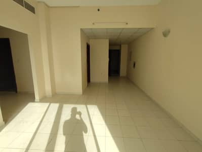2 Cпальни Апартамент в аренду в Аль Касимия, Шарджа - IMG-20250611-WA0005. jpg