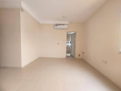 穆瓦利赫商业区， 夏尔迦 单身公寓待租 - IMG-20250410-WA0010. jpg