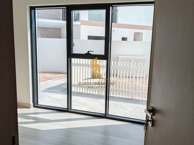 Brand New | Exquisite | Big Plot | Corner Unit Brand New | Exquisite | Big Plot | Corner Unit