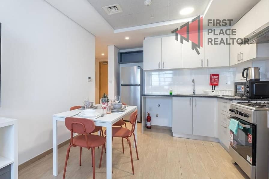 2 Kitchen (2). jpg