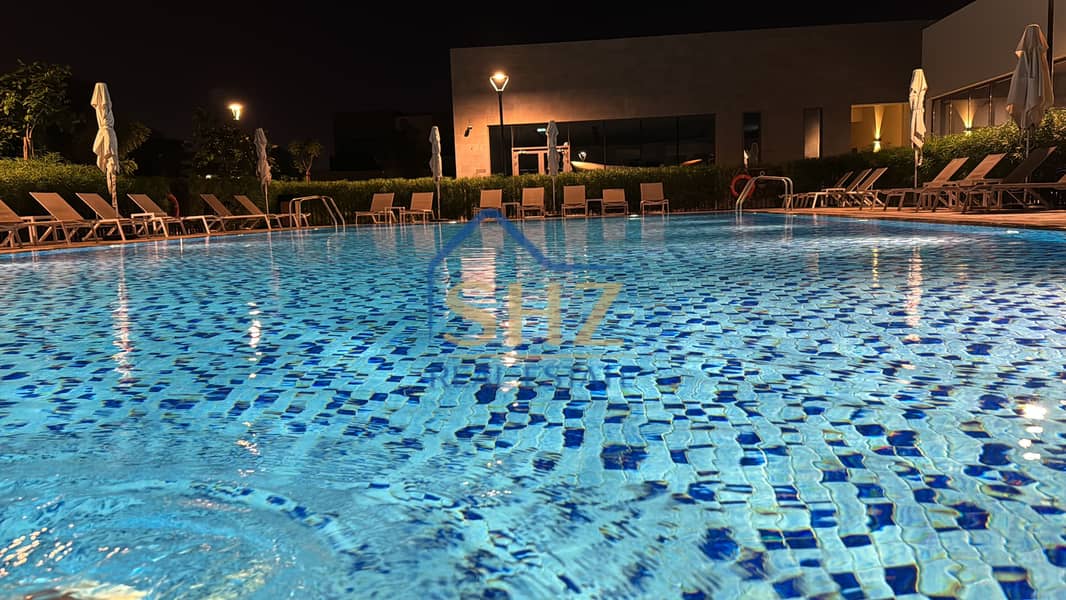 33 Parkside pool. JPG