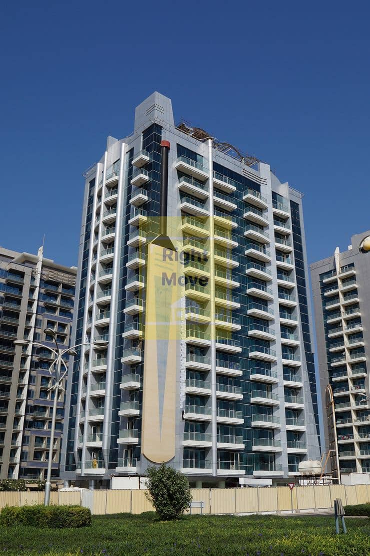 3 cricket-tower-521_xl. jpg