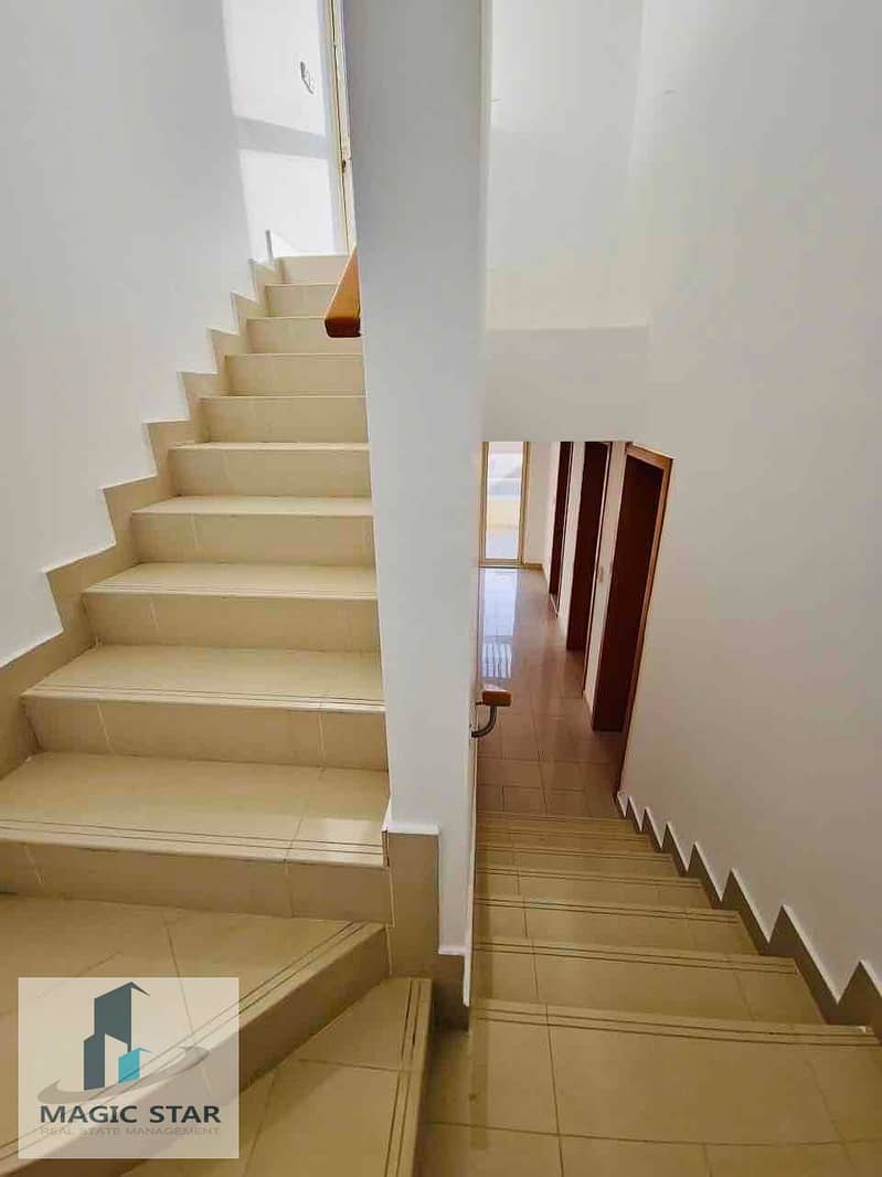 15 4cbbe3bc-4ec5-4f41-afe3-1ff67b18a5b2. jpg