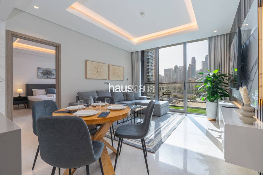 Burj Khalifa View | Contemporary 1BR | Central