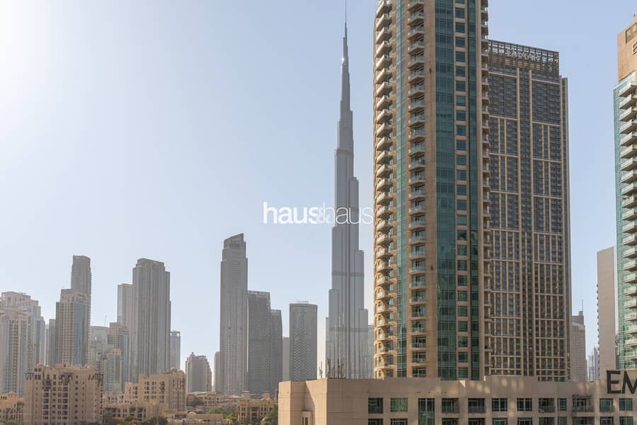 Burj Khalifa View | Contemporary 1BR | Central