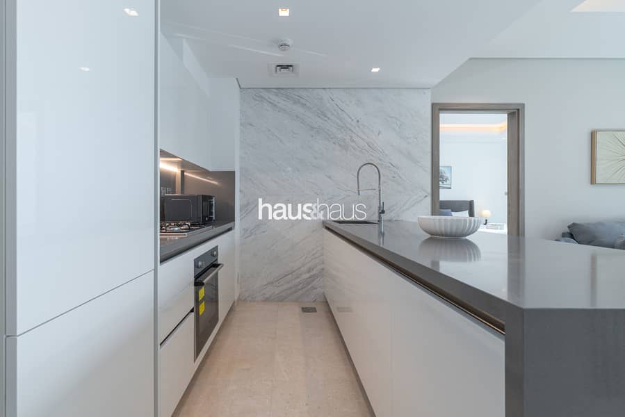 Burj Khalifa View | Contemporary 1BR | Central - Image 8