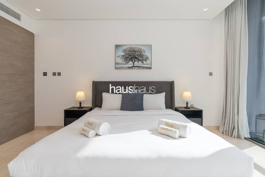 Burj Khalifa View | Contemporary 1BR | Central - Image 15