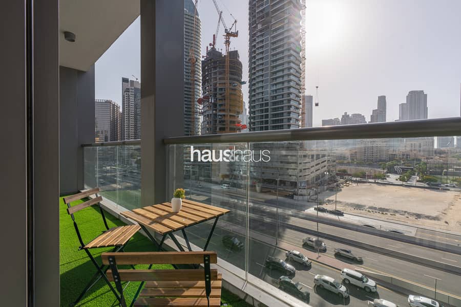 Burj Khalifa View | Contemporary 1BR | Central - Image 21