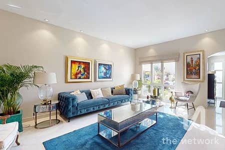 4 Bedroom Villa for Rent in The Meadows, Dubai - Upgraded | Private Pool | Landscaped Garden