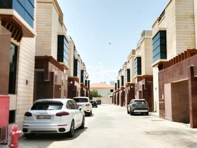5 Bedroom Villa for Rent in Al Bateen, Abu Dhabi - Expansive 5BR Villa with Private Pool Vacant