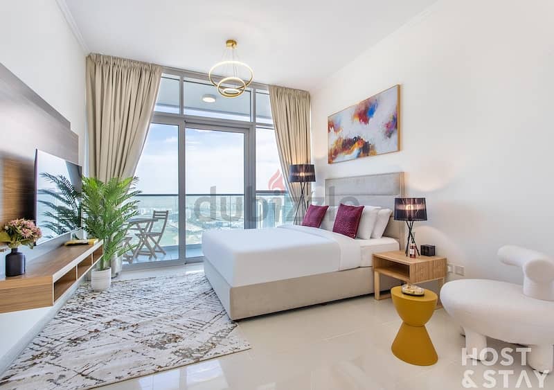 Stunning Golf View | High Floor | Pet-Friendly | Fully Furnished