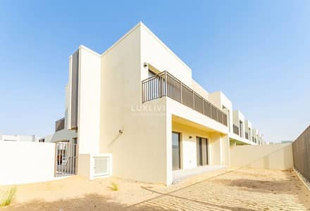 4 Bedroom Townhouse for Rent in Dubai South, Dubai - Pool View | Largest Plot | Prime Location